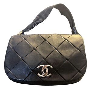 Vintage CHANEL Black Quilted Shoulder Bag with Silver CC Hardware